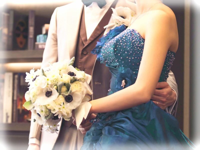 結婚式二次会ドレス 花嫁 色