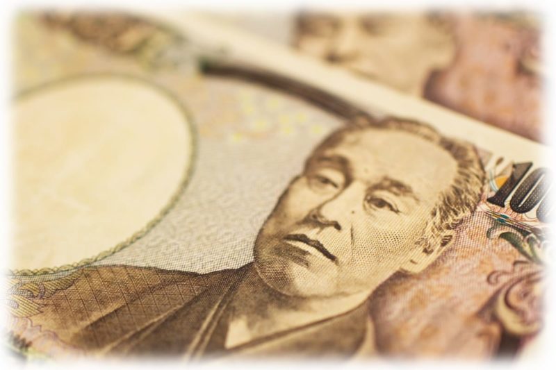 結婚決め手 経済力